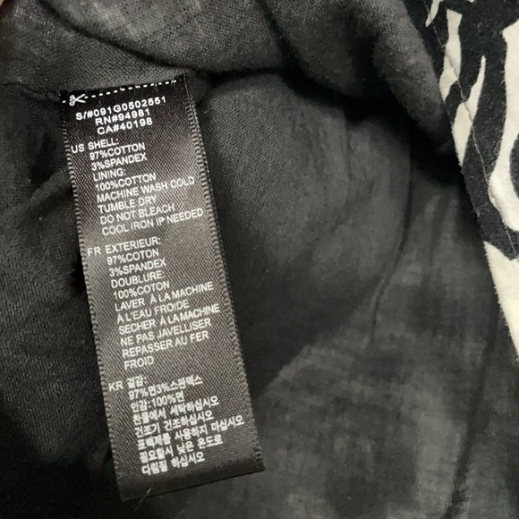 Forever 21 Black & White Floral Skirt with Pockets - Picture 6 of 7